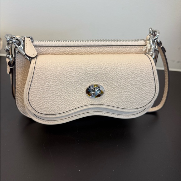 Coach Coachtopia Crème Cream wavy dinky Leather Shoulder Bag turnlock - Picture 7 of 7